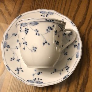 NWOT Noritake “French Charm” porcelain cup and saucer. White w/blue vine pattern